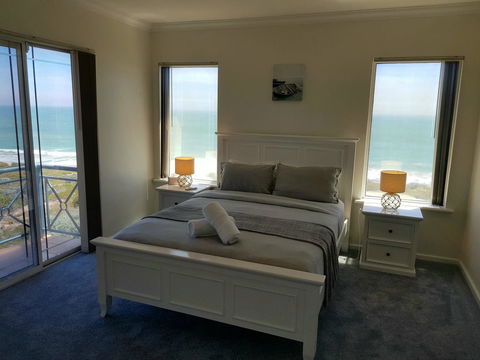 Caravel Beach House Mandurah - Dentist Find 16