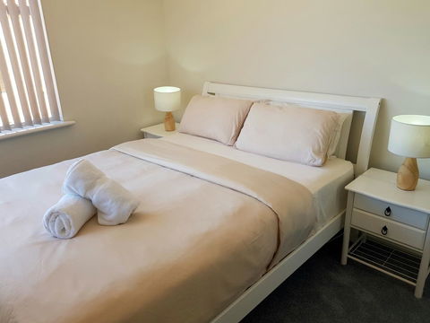 Caravel Beach House Mandurah - Dentist Find 11