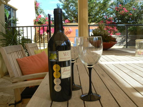 Le Boulevard - Dentists Australia 7