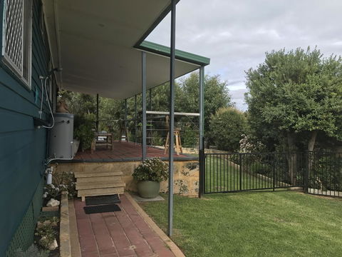 Moore River Cottage - Dentists Australia 18