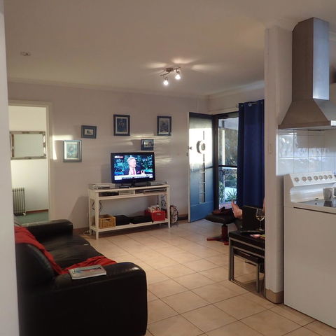 Moore River Cottage - Dentists Australia 3