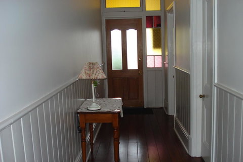 Bluebird Cottage - Dentist Find 13