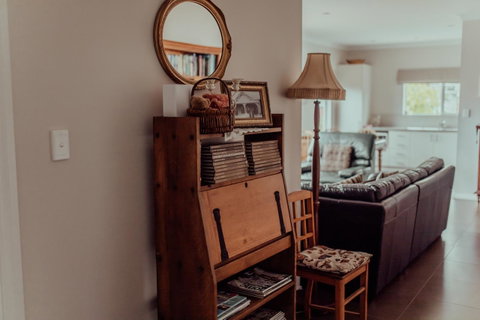 Bluebird Cottage - Dentist Find 14