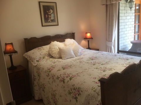 Nivalis Bed And Breakfast - Dentist Find 12