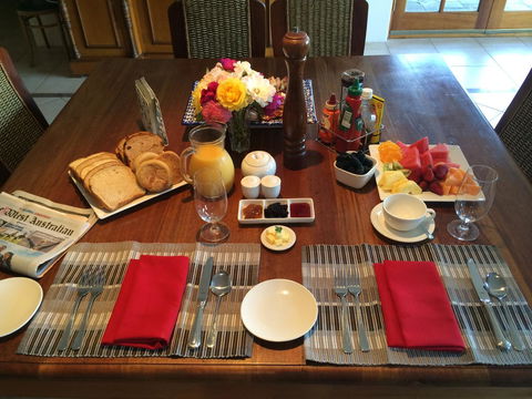 Nivalis Bed And Breakfast - Dentist Find 27