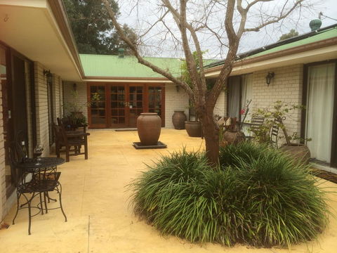 Nivalis Bed And Breakfast - Dentist Find 30
