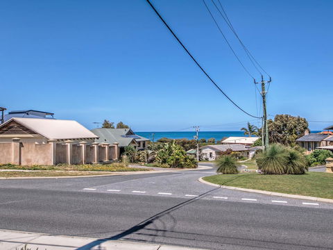 Panoramique Holiday Home With A View - Dentists Australia 2