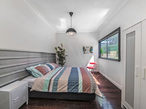 Panoramique Holiday Home With A View - Dentists Australia 12