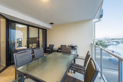 Dolphin Quay Apartments - Dentist Find 25
