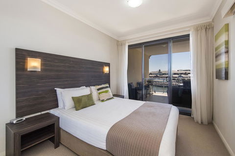 Dolphin Quay Apartments - Dentist Find 29