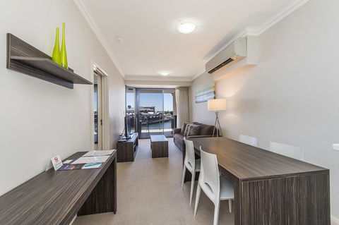 Dolphin Quay Apartments - Dentist Find 33