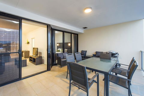 Dolphin Quay Apartments - Dentist Find 37