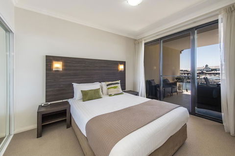 Dolphin Quay Apartments - Dentist Find 30