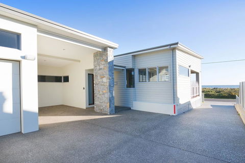 Busselton Beachside - A Slice Of Heaven - Dentist Find 18