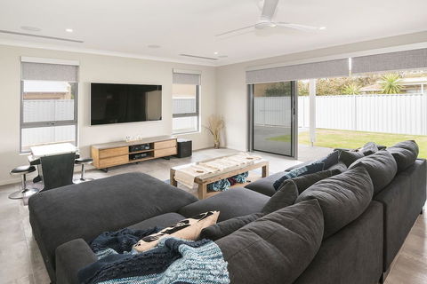 Busselton Beachside - A Slice Of Heaven - Dentist Find 12