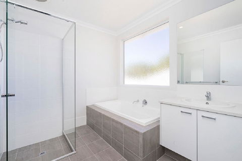 Victoria Park Town House - Dentist Find 6