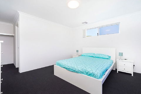 Victoria Park Town House - Dentist Find 2