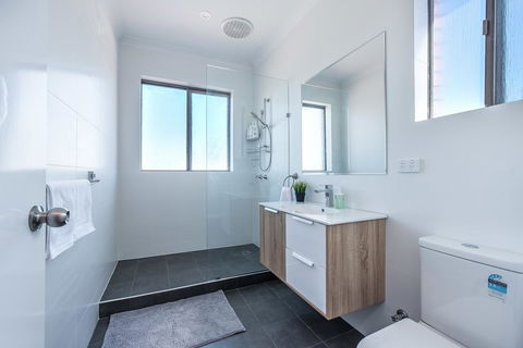 Lotus Perth Retreat - Dentist Find 10