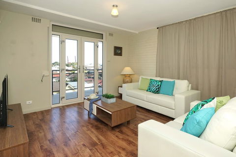 Freo Apartment - Dentist Find 1