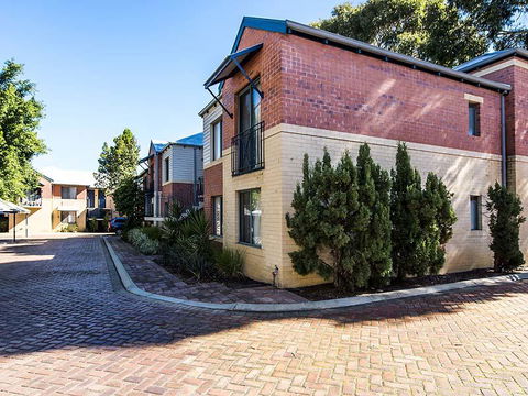 Subiaco Village 28 - Dentists Australia 24