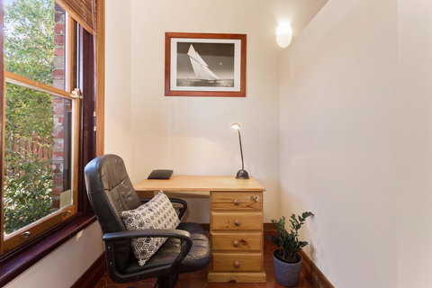 100 On South Callan Apartments - Dentist Find 11