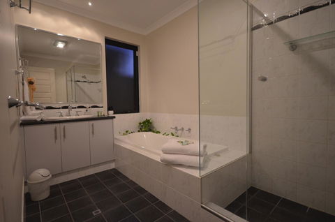 Ellard Bed & Breakfast - Dentist Find 12