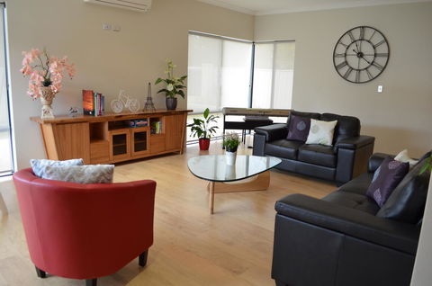 Ellard Bed & Breakfast - Dentist Find 10
