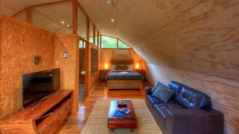 43 Degrees Bruny Island - Dentist Find 16