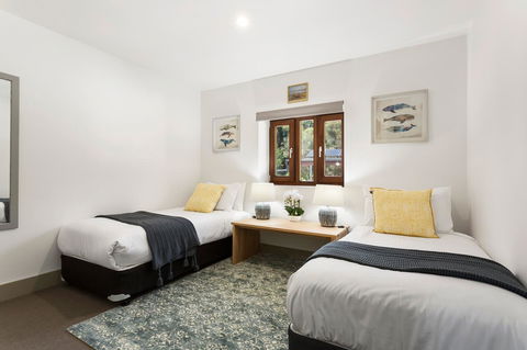 Tamar Solar Home - Dentist Find 22