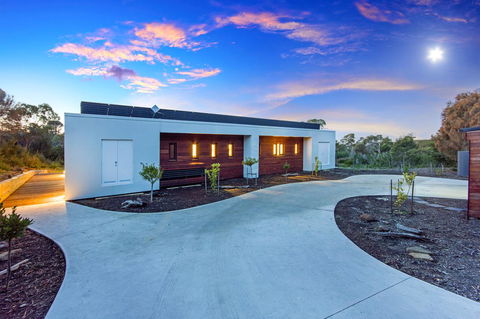 Tamar Solar Home - Dentist Find 2