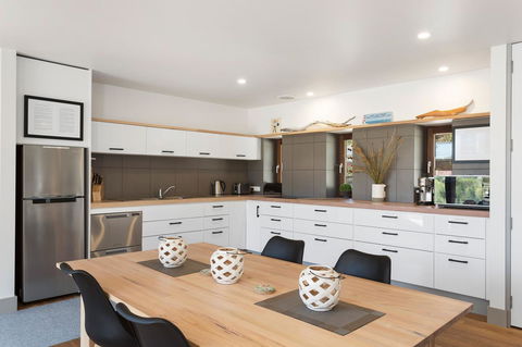 Tamar Solar Home - Dentist Find 21