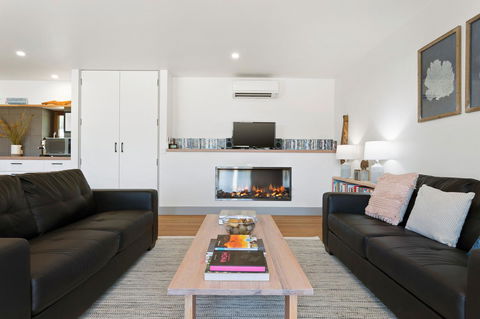 Tamar Solar Home - Dentist Find 8