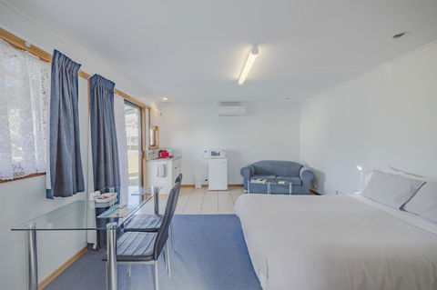 Queechy Motel - Dentists Australia 5