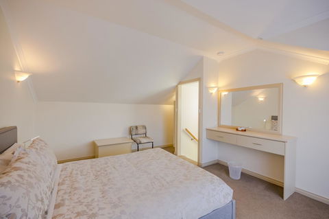 Queechy Motel - Dentists Australia 14