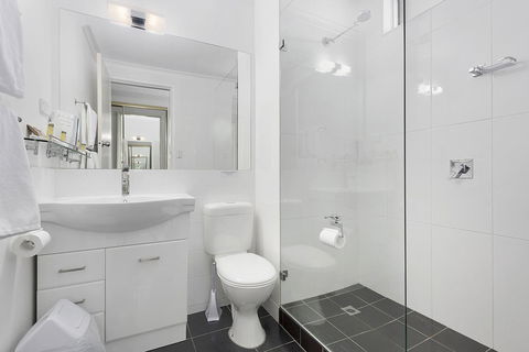 Beachfront Voyager Motor Inn - Dentist Search 11