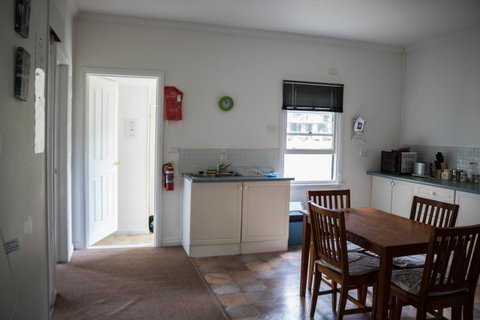 Giants Table And Cottages - Dentist Find 30