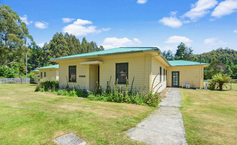 Giants Table And Cottages - Dentist Find 13