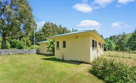 Giants Table And Cottages - Dentist Find 14