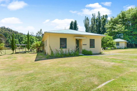 Giants Table And Cottages - Dentist Find 24