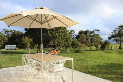 Boomers Retreat, Alonnah, Bruny Island - Dentist Find 8