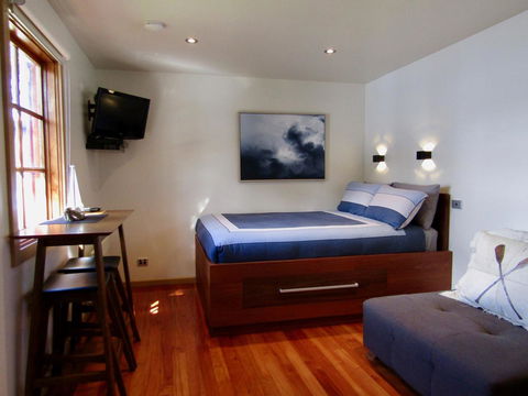 Salt Box Hideaways - Dentist Search 5