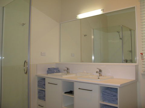 Barclay Motor Inn - Dentists Australia 36