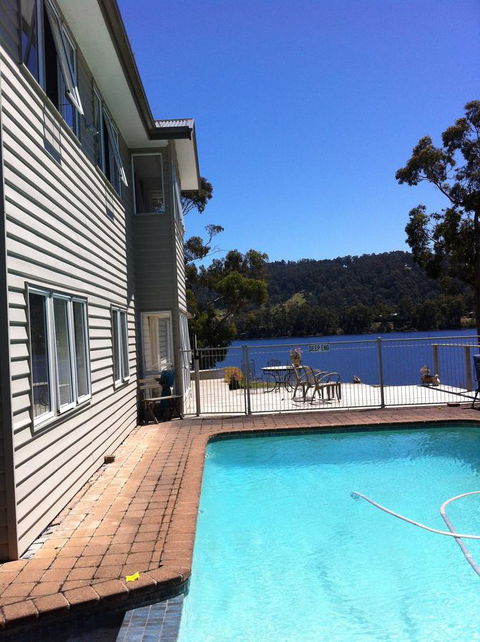 The Anchorage Waterfront Apartment - Dentist Find 25