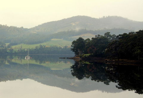 The Anchorage Waterfront Apartment - Dentist Find 26