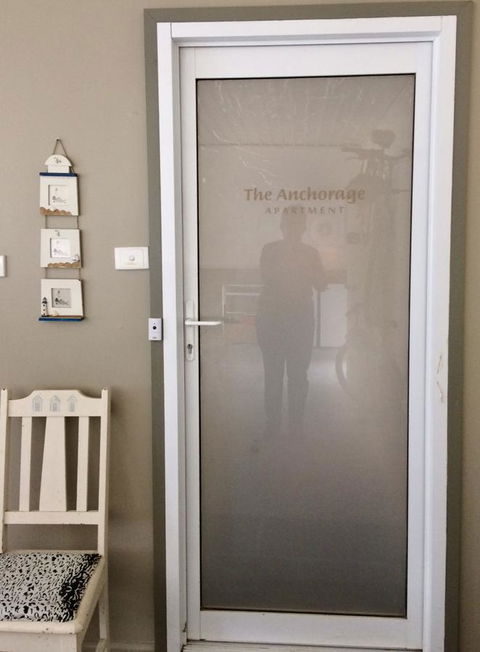 The Anchorage Waterfront Apartment - Dentist Find 1