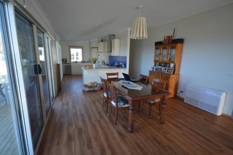 Seascape Beach House - Dentist Find 4