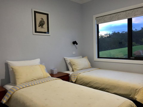 Manna Hill Farm - Dentist Search 19