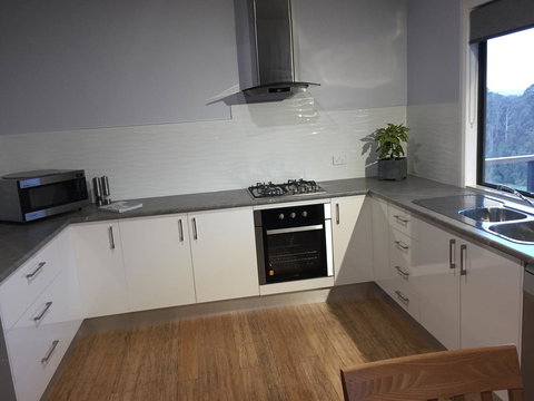 Manna Hill Farm - Dentist Search 17