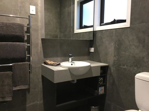 Manna Hill Farm - Dentist Search 37