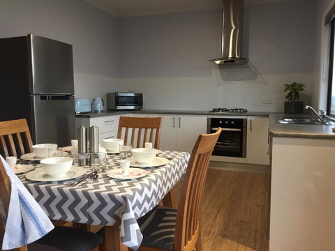 Manna Hill Farm - Dentist Search 14